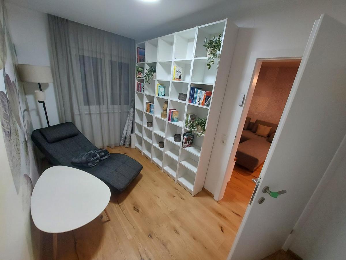 Unicorn Apartment Nüziders Esterno foto